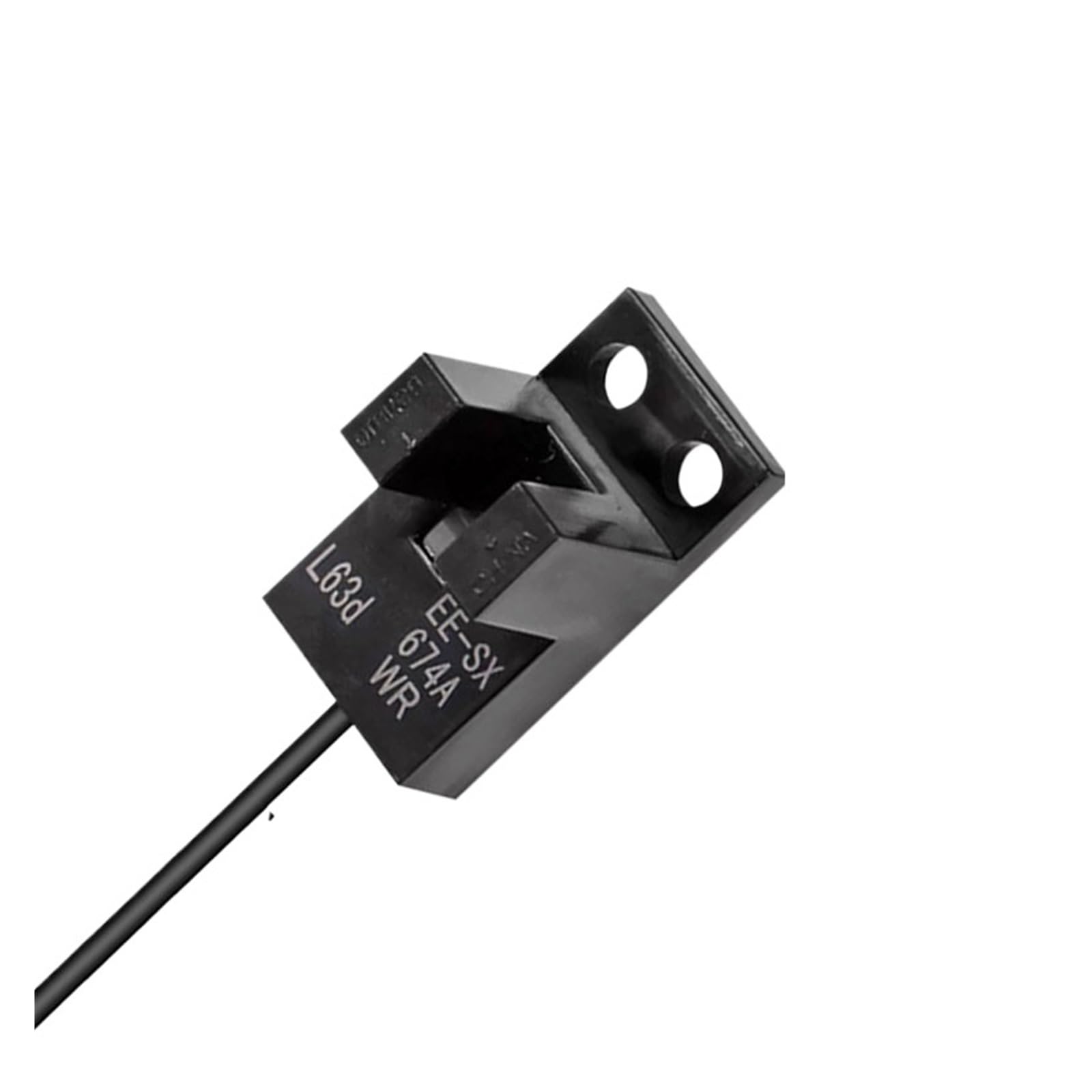 EE-SX673 interruptor fotoeléctrico evita fallos de lectura en bandas de transporte