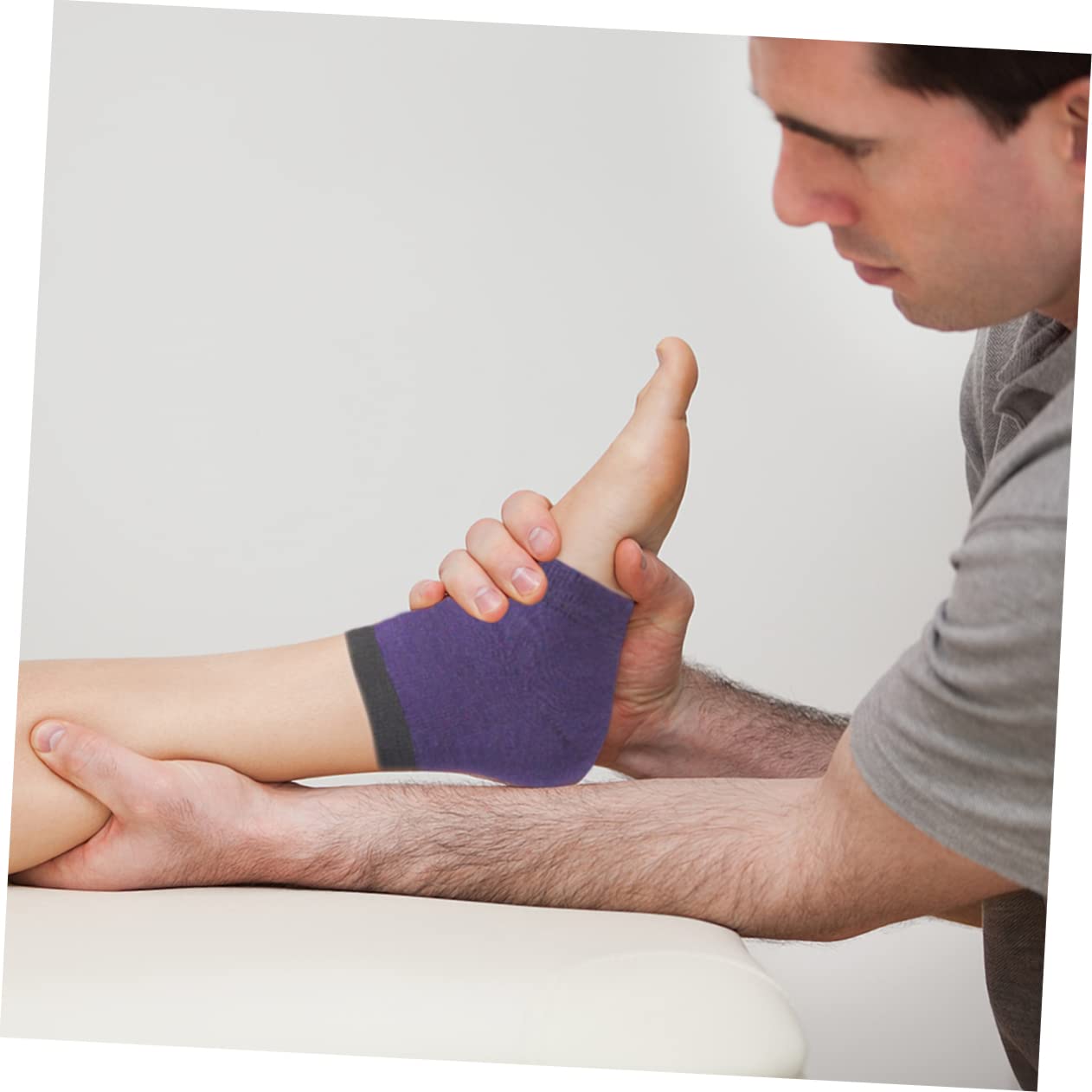 Beatifufu 5 Pairs Moisturizing Socks for Women Gel Heel Sleeves for Cracked Heels Treatment