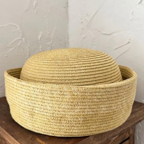 Sombrero de boda tipo pastillero tejido para invitadas perfectas 6