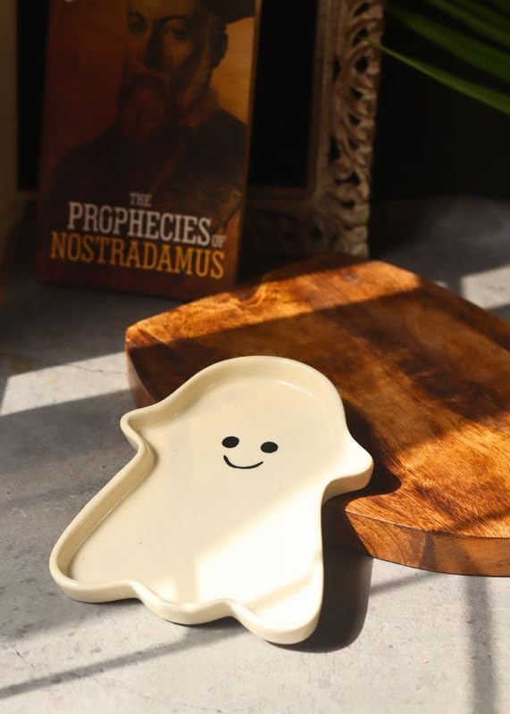 Image of WEAVING HOMES Spooky Ghost Handmade Dessert Plate, Size: 16 * 10 cm Microwave & Dishwahsher Safe (Set of 1)