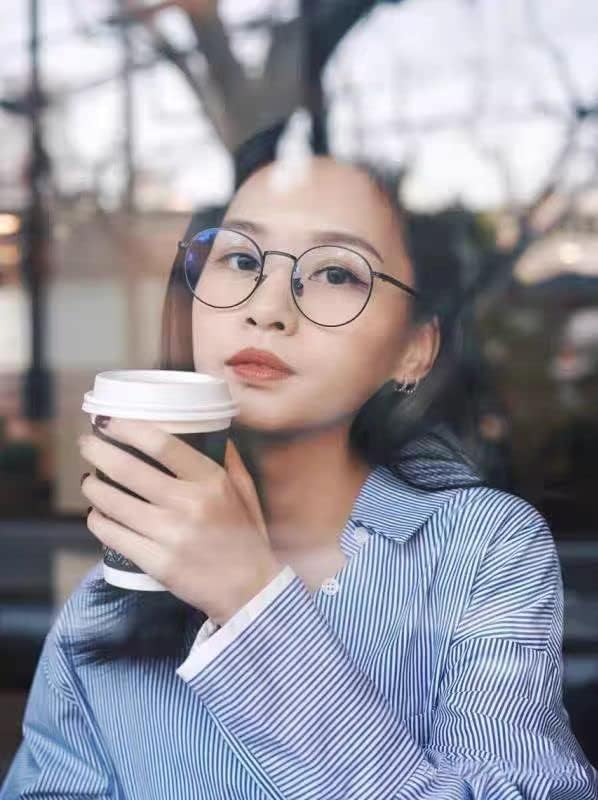 Miniatura 7 de NEWADA Lentes de lectura retro ovalados de metal para mujeres y hombres, espejo redondo con bloqueo de luz azul, espejo de luz plana, antirreflejos