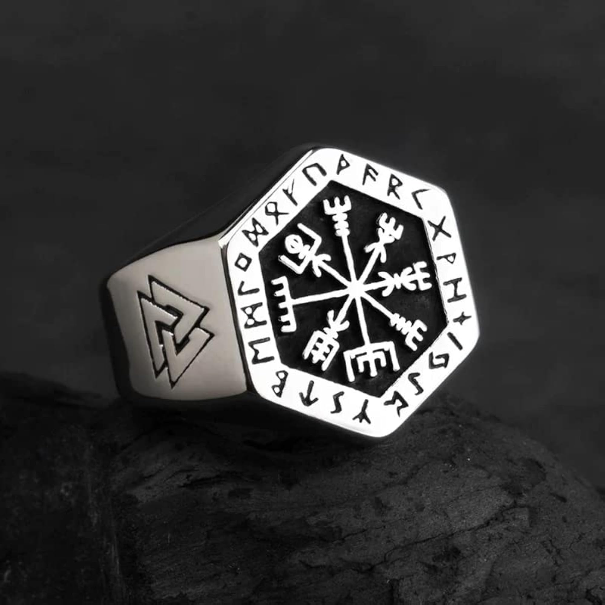 Men's Viking Totem Compass Titanium Steel Ring