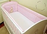 Protector de Cuna está disponible en 2 tamaños 30 x 360 cm para la cama 60 x 120 cm o 30 x 420 cm para la cama 70 x 140 cm y colores gris, rosa, azul, blanco, beige claro, beige oscuro, naranja, verde y amarillo.