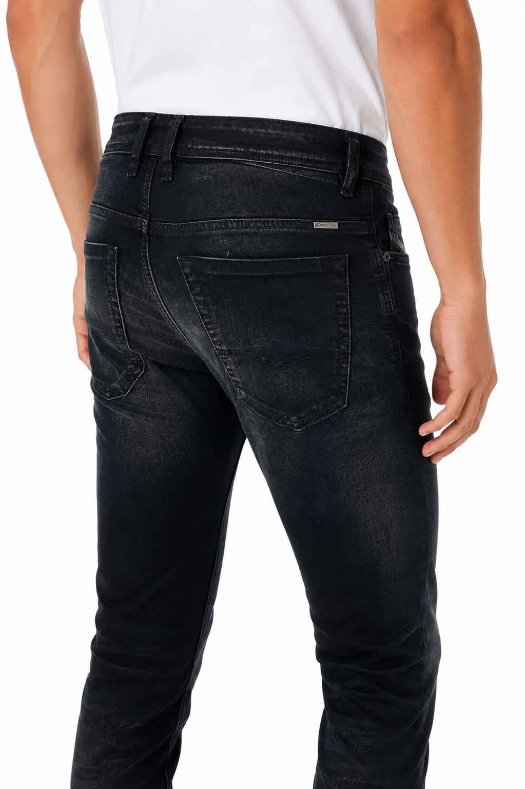 Diesel Iakop 0833Y Jeans Slim Tapered