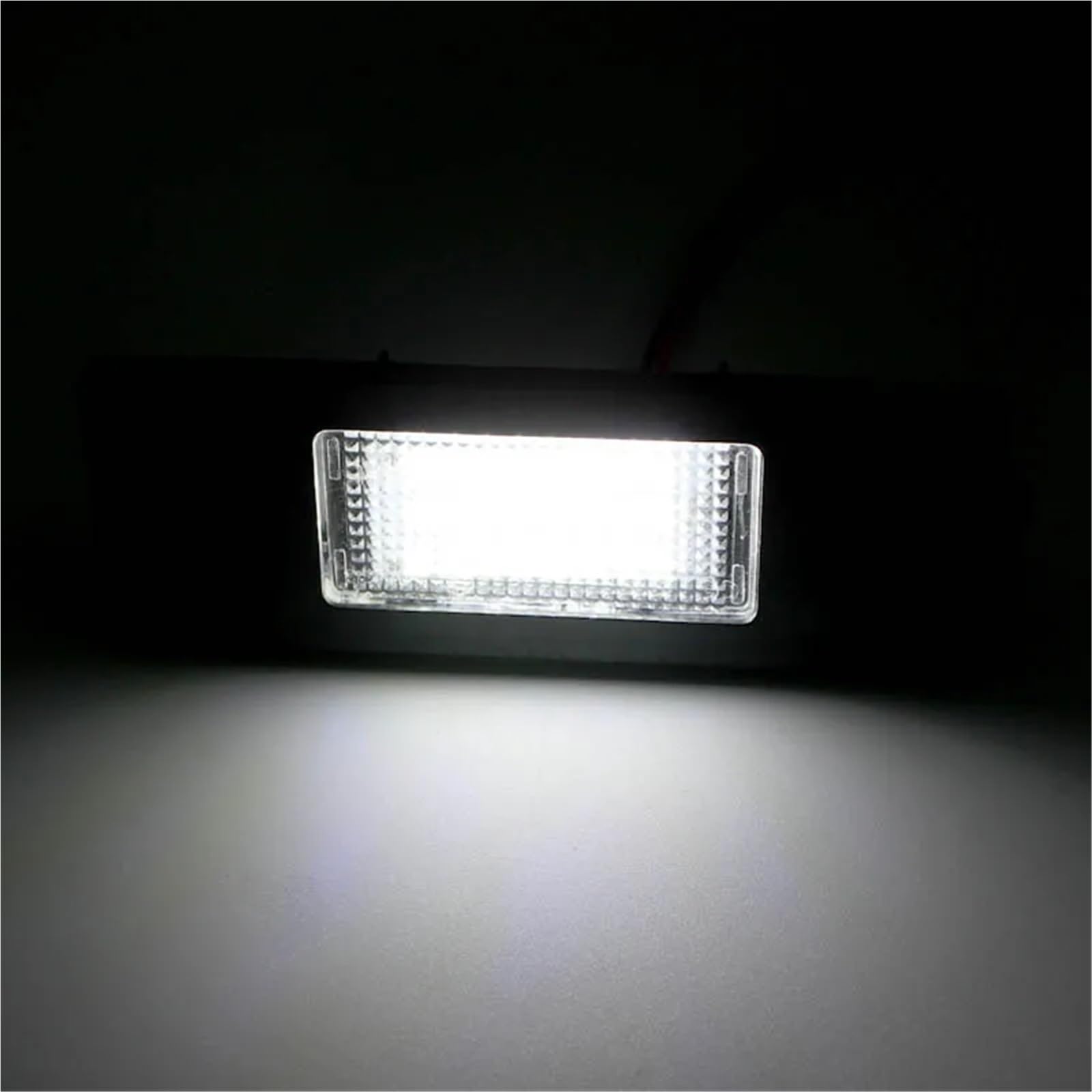 LED Placa de Matrícula Etiqueta 2 piezas Uso apto para BMW Serie 1 E81/E87 3 puertas/5 puertas hatchback 2004-2011 Lámpara de luz matrícula