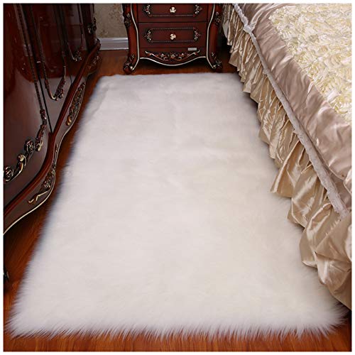 Junovo Ultra Soft Thick Fluffy Faux Sheepskin Area Rug for Living Room Bedroom