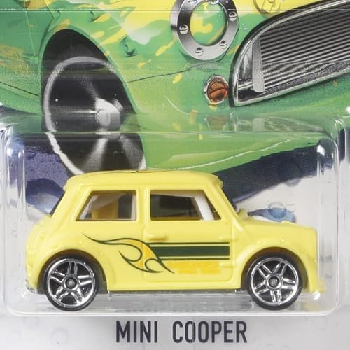 DieCast Hotwheels Color Shifters Mini Cooper [Green/Yellow] image 3