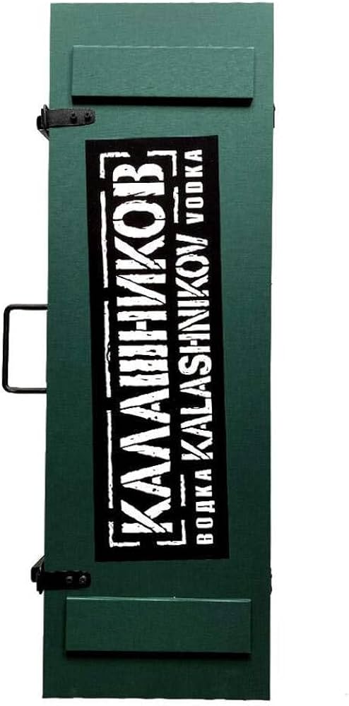 Amazon.co.jp: カラシニコフ ウォッカ 700ml : 食品・飲料・お酒