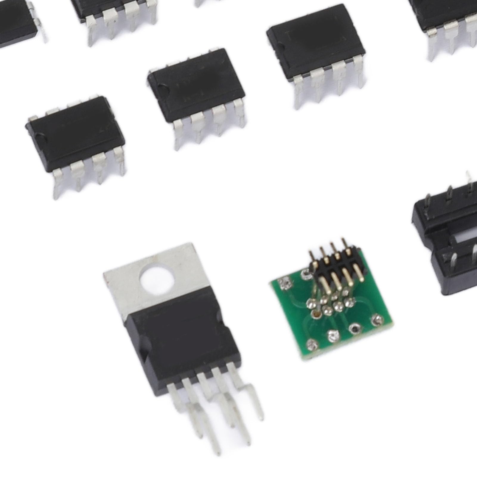 150Pcs Integrato XL IC Chip Assortimento Kit Opamp Oscillatore IC Chip e Prese Assortiti Set per Apparecchiature Elettroniche
