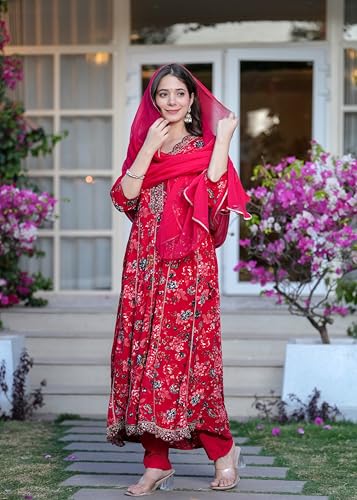 Image of MANHAREE | Women's Rayon Kurta with Pant & Dupatta Set