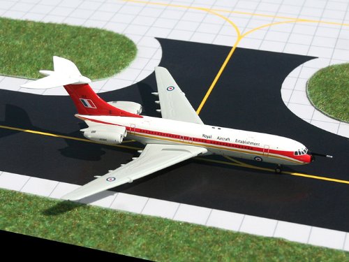 GeminiJets GeminiMacs VC-10 Standard Royal Aircraft Establishment (1:400 Scale)