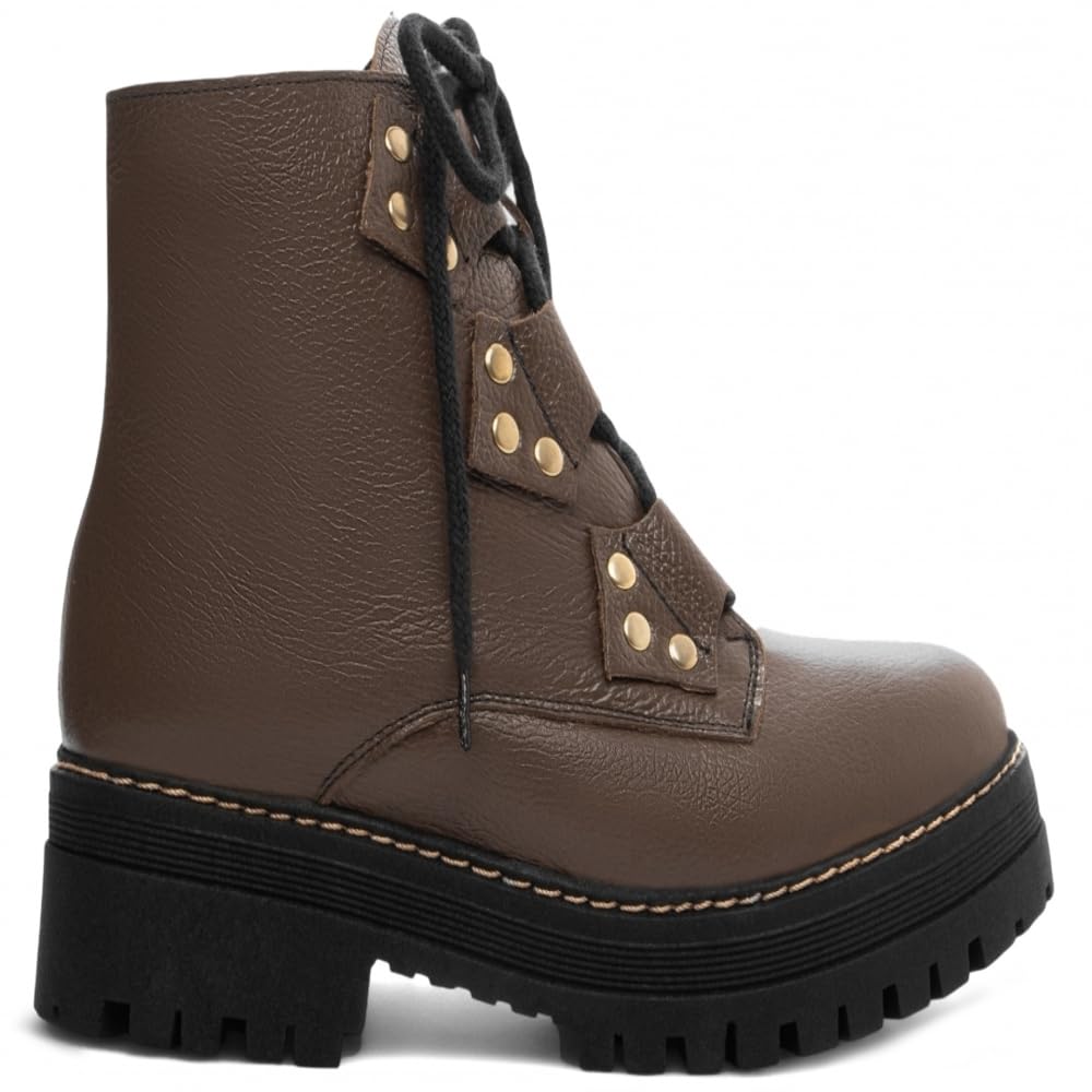 Bota Coturno Sola Tratorada em Couro em promoção! Veja a oferta e mais achadinhos de Botas 3 Hoje é o melhor dia para comprar Bota Coturno Sola Tratorada em Couro com aquele preço maroto! Promoção! Aproveite a oferta! 3