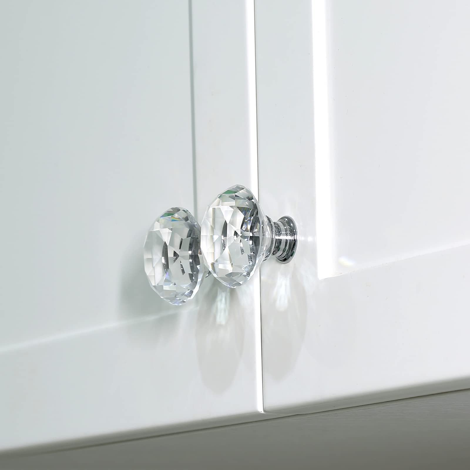 FURNIWARE 12 pièces boutons de tiroir en cristal, verre en cristal taillé en diamant de 42 mm avec vis de 3 longueurs différentes, boutons de tiroir modernes pour porte d'armoire, tiroir, armoire