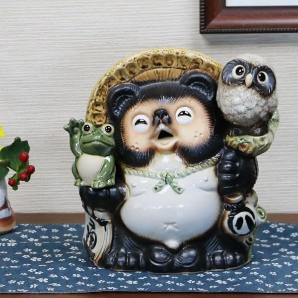 Amazon.co.jp: 信楽焼 9号満願成就狸(笑い目) たぬき タヌキ 狸 開運