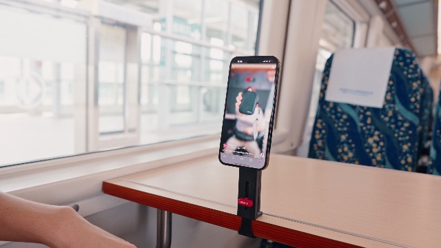 Amazon.co.jp: Ulanzi MA88 スマホ三脚 小型 magsafeに対応 多機能
