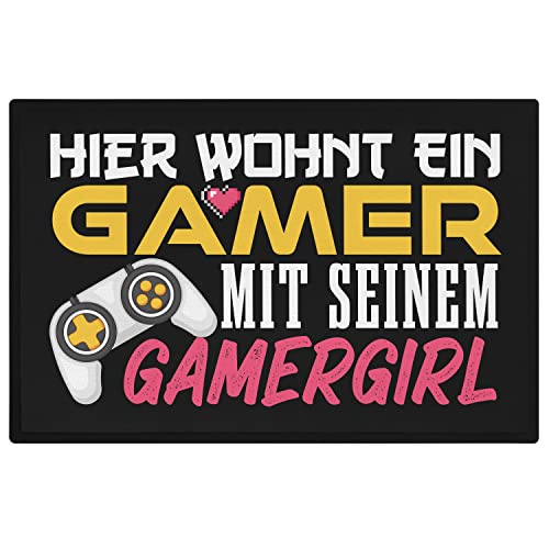 Trendation - Hier Wohnt EIN Gamer Gamergirl Geschenk Fußmatte Zocker Geschenkidee Lustig