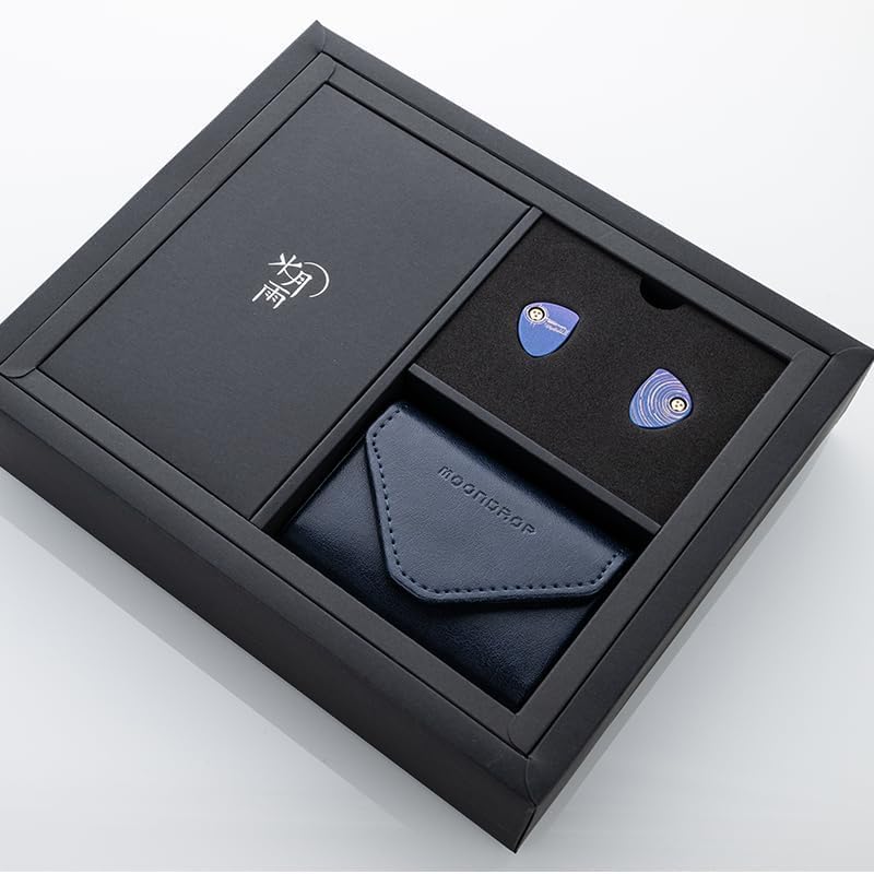 Moondrop Starfield 2 product packaging, showing the earphones, cable, and carrying case neatly arranged.