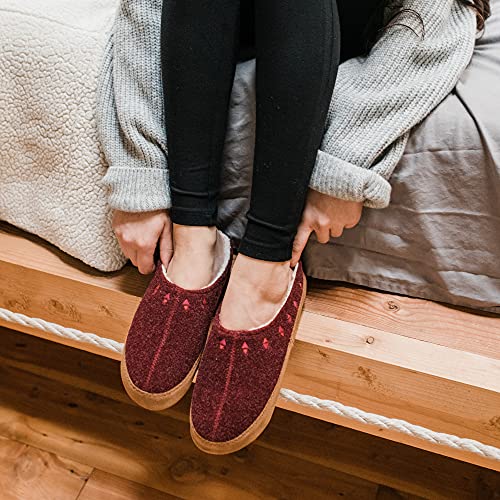 Image of Acorn Womens Slipper with Berber Lining, Suede Siding and Durable Non-Slip Indoor /Outdoor Sole