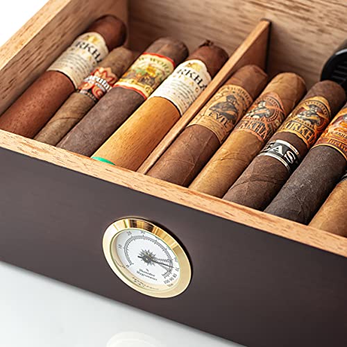 AMERIGO MAKE IT SPECIAL πππ¦π§ ππππ§: GlassTop Handcrafted Cigar Humidor (25-50 Cigars) - Cigar Gifts for Men, Fathers Day - Cigar Accessories - Cherry Wood Humidor Cigar Box for Cigars