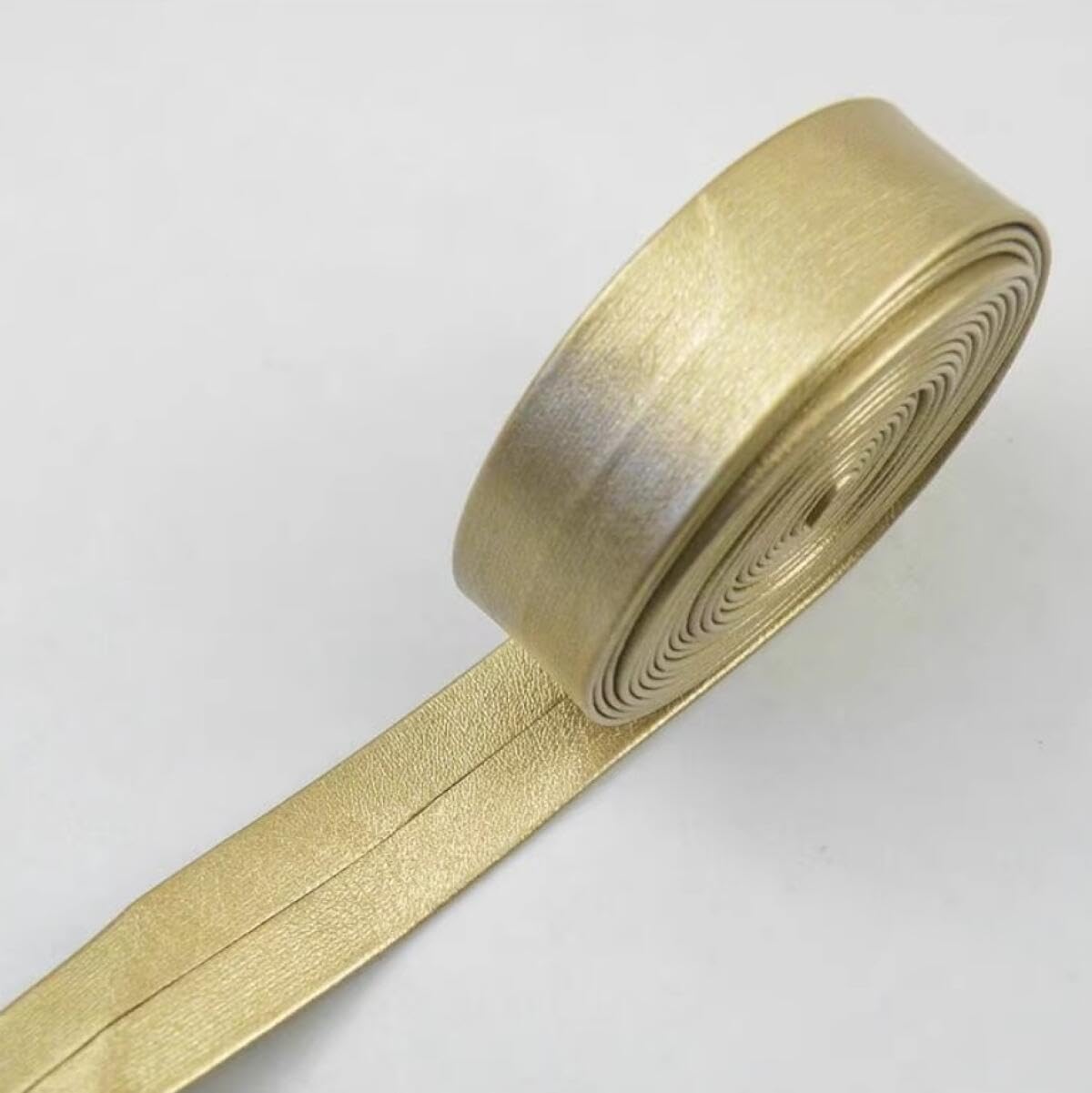 YJIUYUANQ (Light Gold) 5.5 Yards Fold PU Faux Leather Cord Flat Leather Cord for DIY Sewing Bracelet Jewelry Beading String Ribbon Craft 15mm Wide