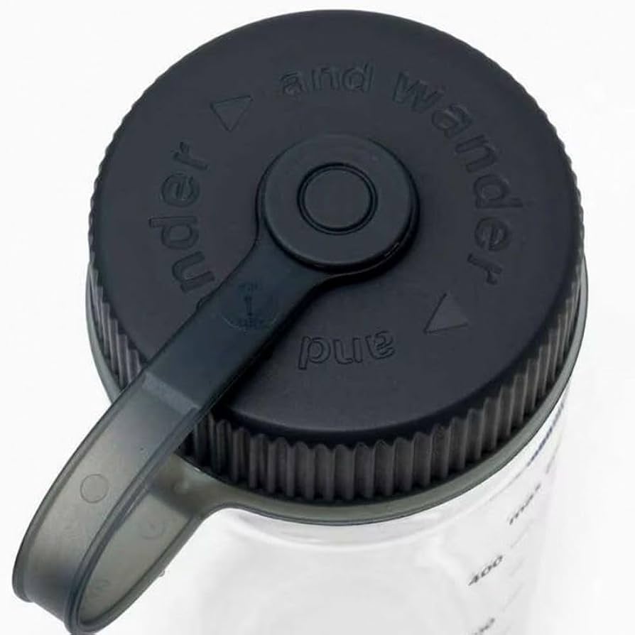 Amazon | アンドワンダー 水筒 and wander and wander logo