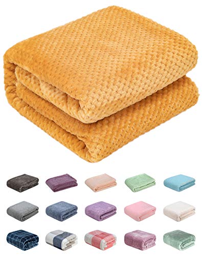 Image of Fuzzy Throw Blanket, Plush Fleece Blankets for Adults, Toddler, Boys and Girls, Warm Soft Blankets and Throws for Bed, Couch, Sofa, Travel and Outdoor, Camping (Throw(50"x70"), L-Banana)