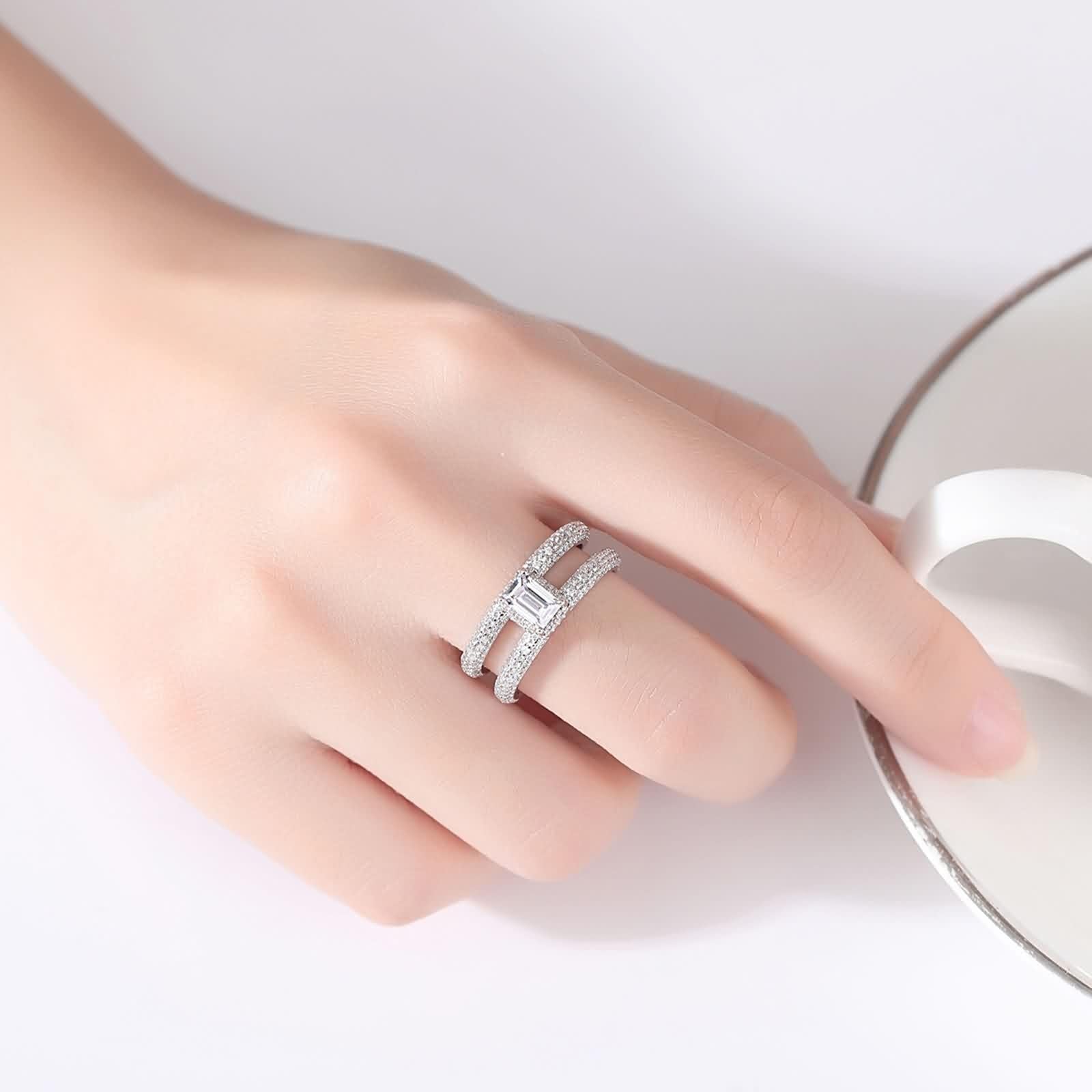 Pierścionek z pasjansem z białego złota obrączka ślubna kobiety 18-karatowy niemetalowy znaczek (tylko moda) laboratoryjny diament prostokąt z cyrkonią biały rozmiar H 1/2 popularna dla pań biżuteria