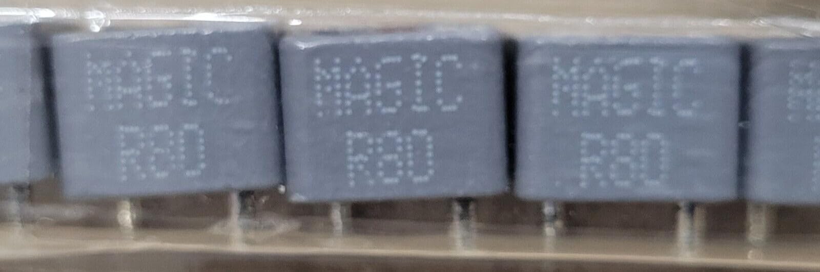 (1 PC) APL1310P1-R80M Magic