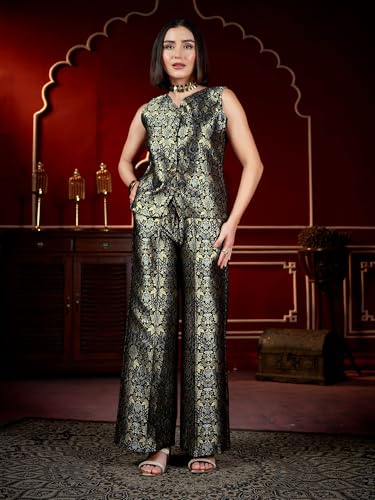 Image of PURVAJA Womenn's Sleeveless Shirt Pant Printed Co-Ords Set