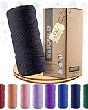 🧵 BREITE FARBVIELFALT - Wählen Sie ihr Garn für Makramee aus 16 verschiedenen Farben, von kräftigen Farben wie Blau, Grün und Rot, bis hin zu natürlichen Erdtöne wie Braun, Sand, Natur & Schwarz.