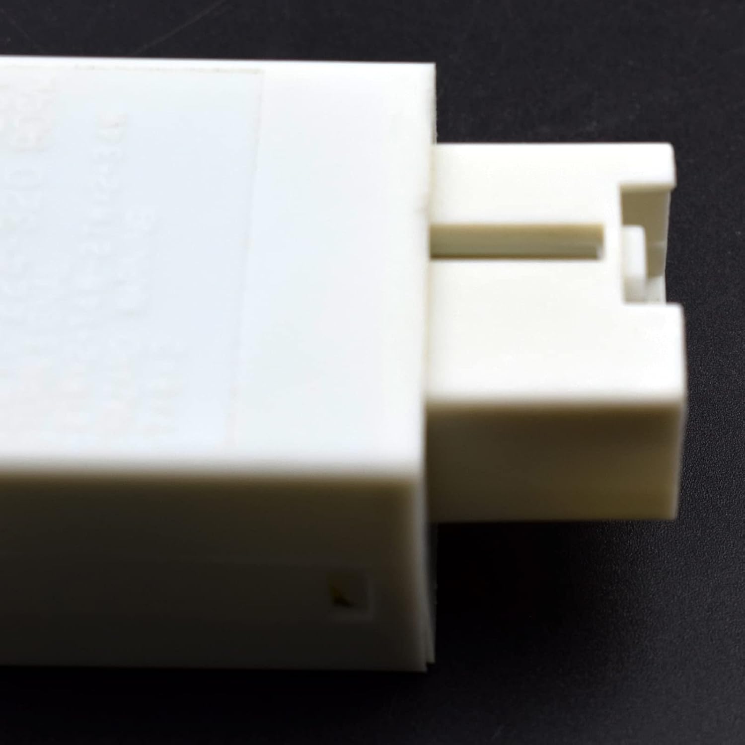 New Hazard Warning Flasher Relay Fit For Mazda 6 MPV GJ6A66830 3211224320