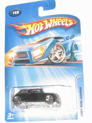 Hot Wheels 2005-140 2001 Mini Cooper BLACK w/White Top 1:64 Scale