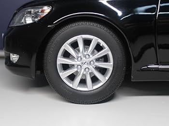 NOREV　USF40　レクサス LS460 　1/18 ジャンク　箱無 s-l400.jpg