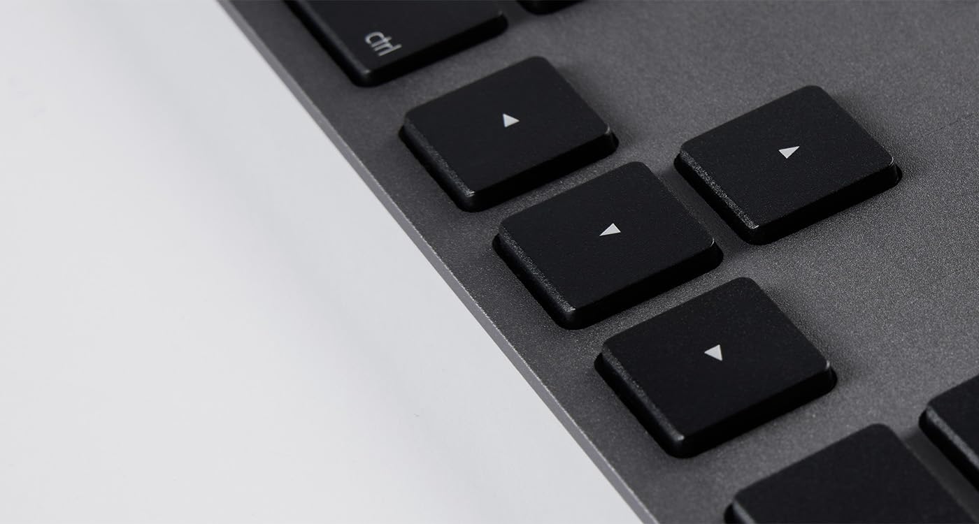 LMP USB numerische Tastatur (ISO) - KB-1243, 110 Tasten, 2X USB-Ports, Aluminium - Space Grau - Deutsches Layout
