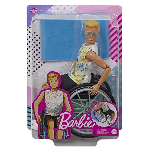 Ken Fashionista Muñeco con silla de ruedas, rampa y accesorios de moda (Mattel GWX93)
