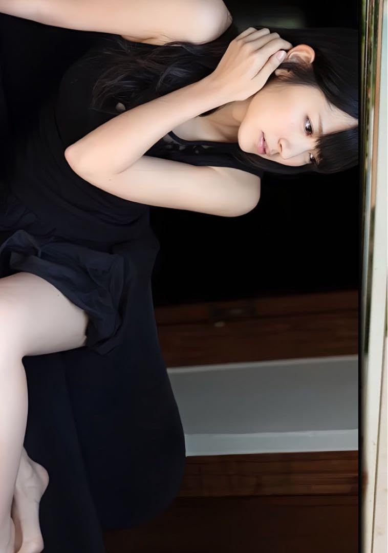 Amazon.co.jp: 鈴木愛理 写真 3 : おもちゃ