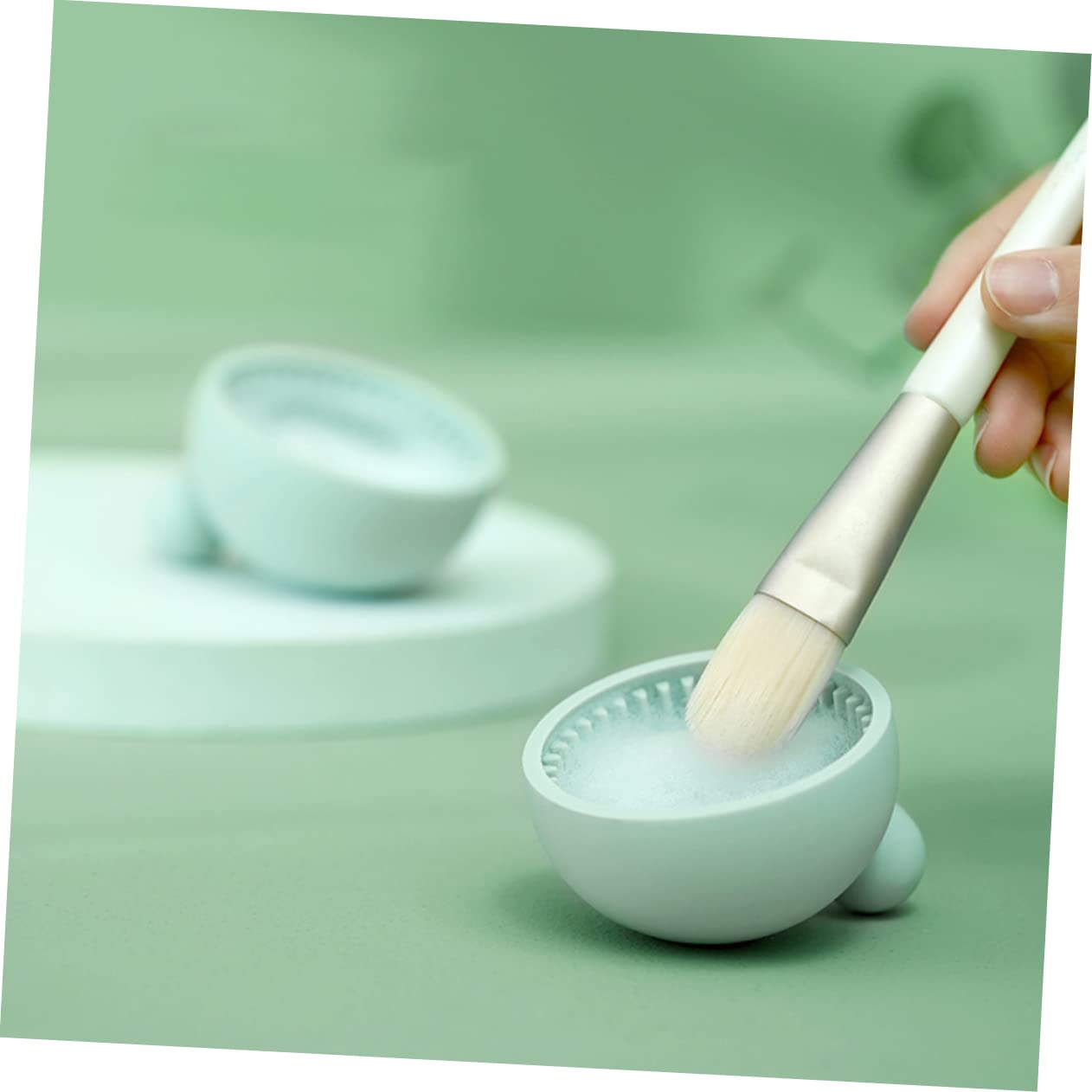 Healeved Silicone Makeup Brush Cleansing Mat Brush Cleaner Bowl Set Beauty Tool Cleaning Bowl for Home Travel Random