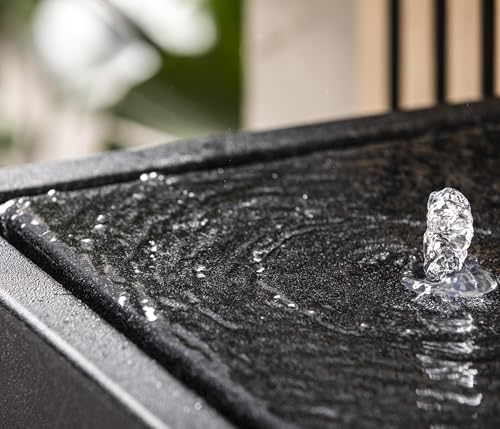 Dehner Gartenbrunnen Glonn, Solarbrunnen frostbeständig, Brunnen für Außen, mit LED Beleuchtung, ca. 90 x 35 x 35 cm, Polyethylen, schwarz