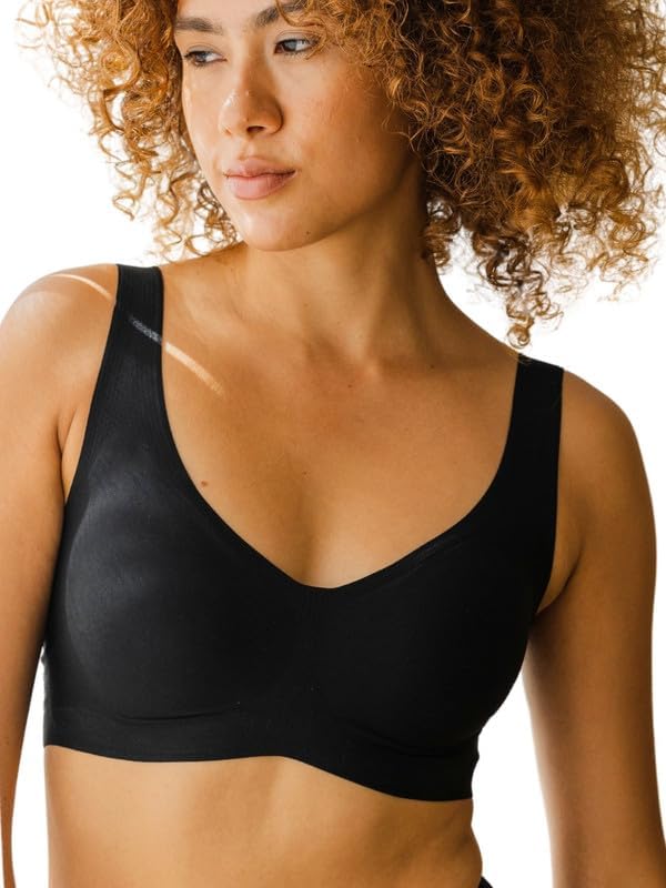 Intimate Queen Black Wireless One Size Seamless Ceramide Infused T-Shirt Bra