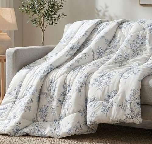 Image of SANMARINO 300GSM Reversible Cotton AC Comforter /Duvet | Floral Pattern, 3-Layer Quilted All-Season Blanket for Double Bed (250 x 225 cm) | 2.5 kg (Pearl Off White)