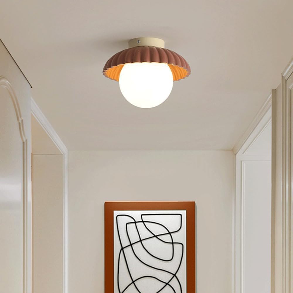 Lampa sufitowa do przedpokoju, balkonu, mała kremowa, szklana kula, lampa sufitowa z pojedynczą głowicą, częściowo zlicowana, do kuchni, przedpokoju, pralni, salonu, jadalni, oświe