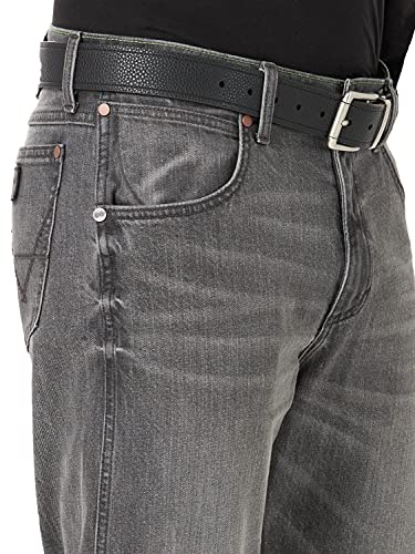 Image of Wrangler Men's Retro Slim Fit Straight Leg Jean