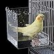 Aceshop Vogelbadewanne Hängende Vogelbadewanne Transparente Acrylvogelbadehaus-Badebox Vogelkäfigzubehör mit Haken für kleine Vögel Fink Wellensittich Kanarienvogel Papagei-12,8 * 11,3 * 13 cm