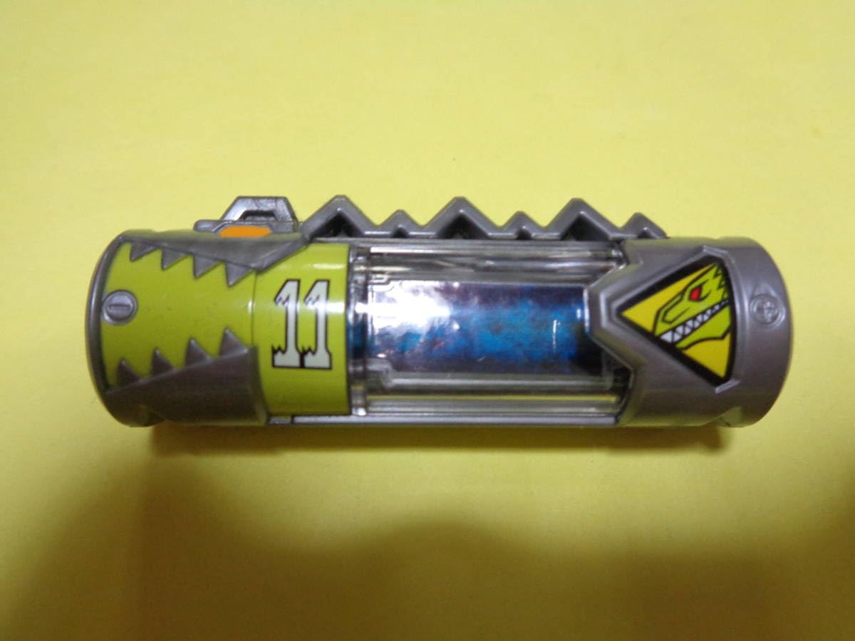 キョウリュウジャー　獣電池　まとめ売り　100個　戦隊モノ エンプティ等 エンプティ獣電池まとめ売り 獣電戦隊キョウリュウジャー - メルカリ