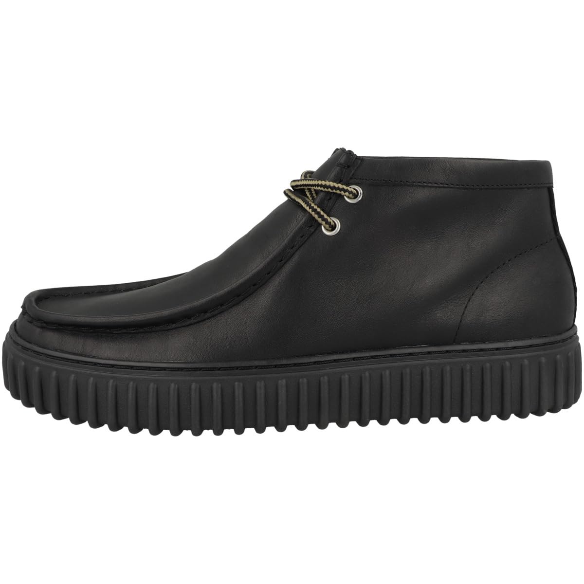 Clarks Torhill Hi Leather Chukka Boots