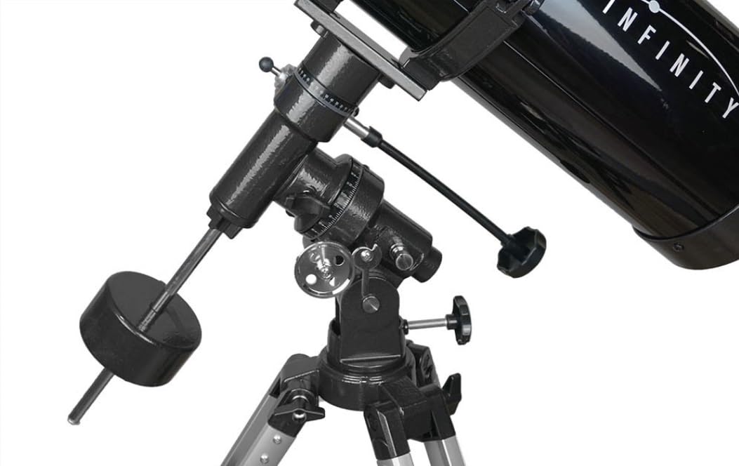 Newton Infinity 130/650 Equatoriale. Telescopio con uno specchio da 130 mm di diametro e un rapporto focale F/5 (650 mm di lunghezza focale).