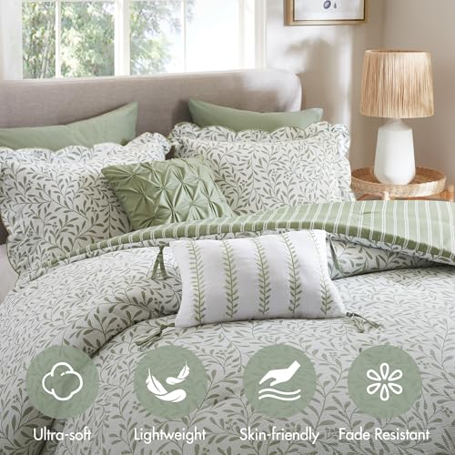 Image of Madison Park Reversible Botanical Comforter Set, 5PC Queen Bedding Set | Summer Floral Print Bed Set with Scalloped Edges, Lightweight Bedding with Decorative Pillows, Sage Green
