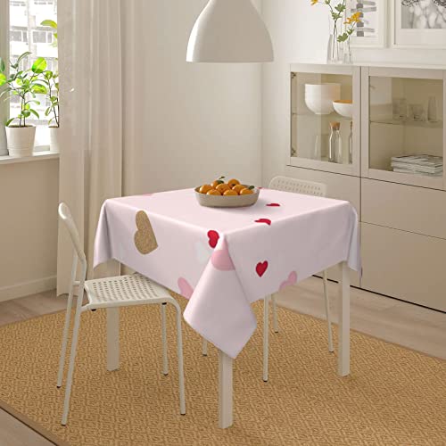 Nappe imprimée cœur infroissable et résistante à la poussière