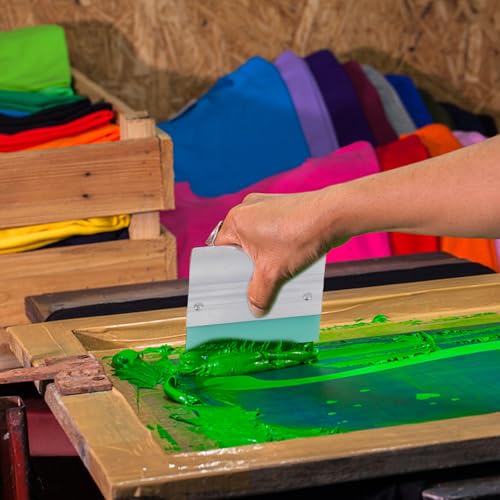Raclette de sérigraphie pour éviter les bavures lors du dépôt de couleur