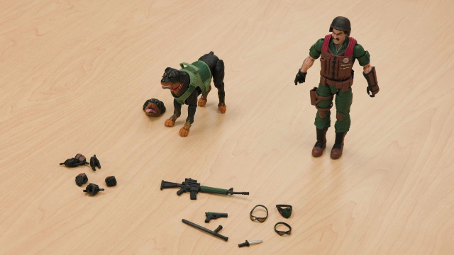Amazon.com: G.I. Joe Classified Series #113, Mutt & Junkyard